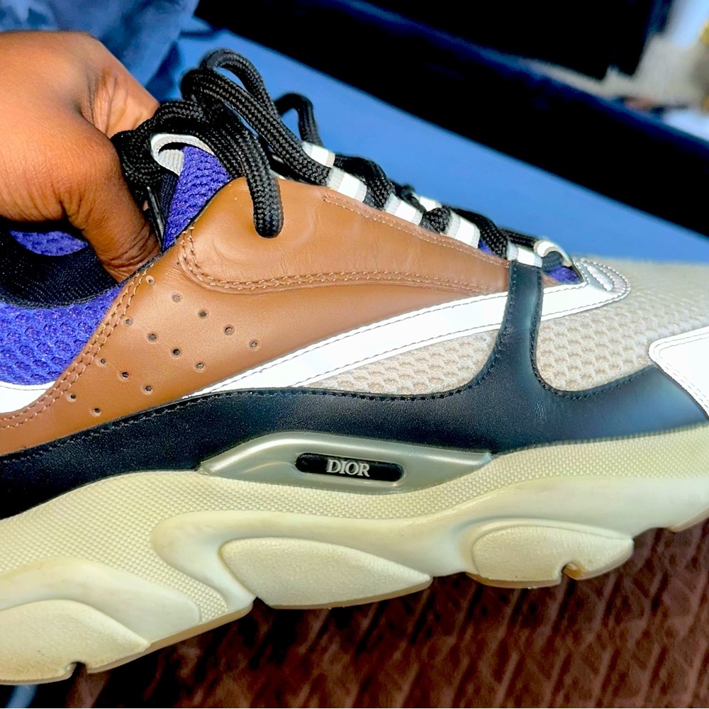 Authentic Dior B22’ Coffee Violet